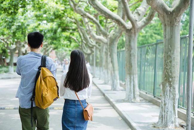 失落的爱情：一段被错过的初恋