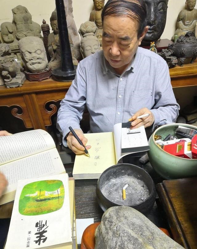 暂坐中性描写片段原文深秋薄念是那一节
