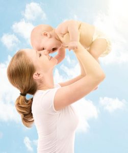 中年女人梦见小孩啥意思（中年女人梦见小孩啥意思周公解梦）