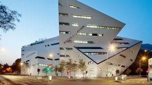 香港城市大学研究生申请截止时间指南
